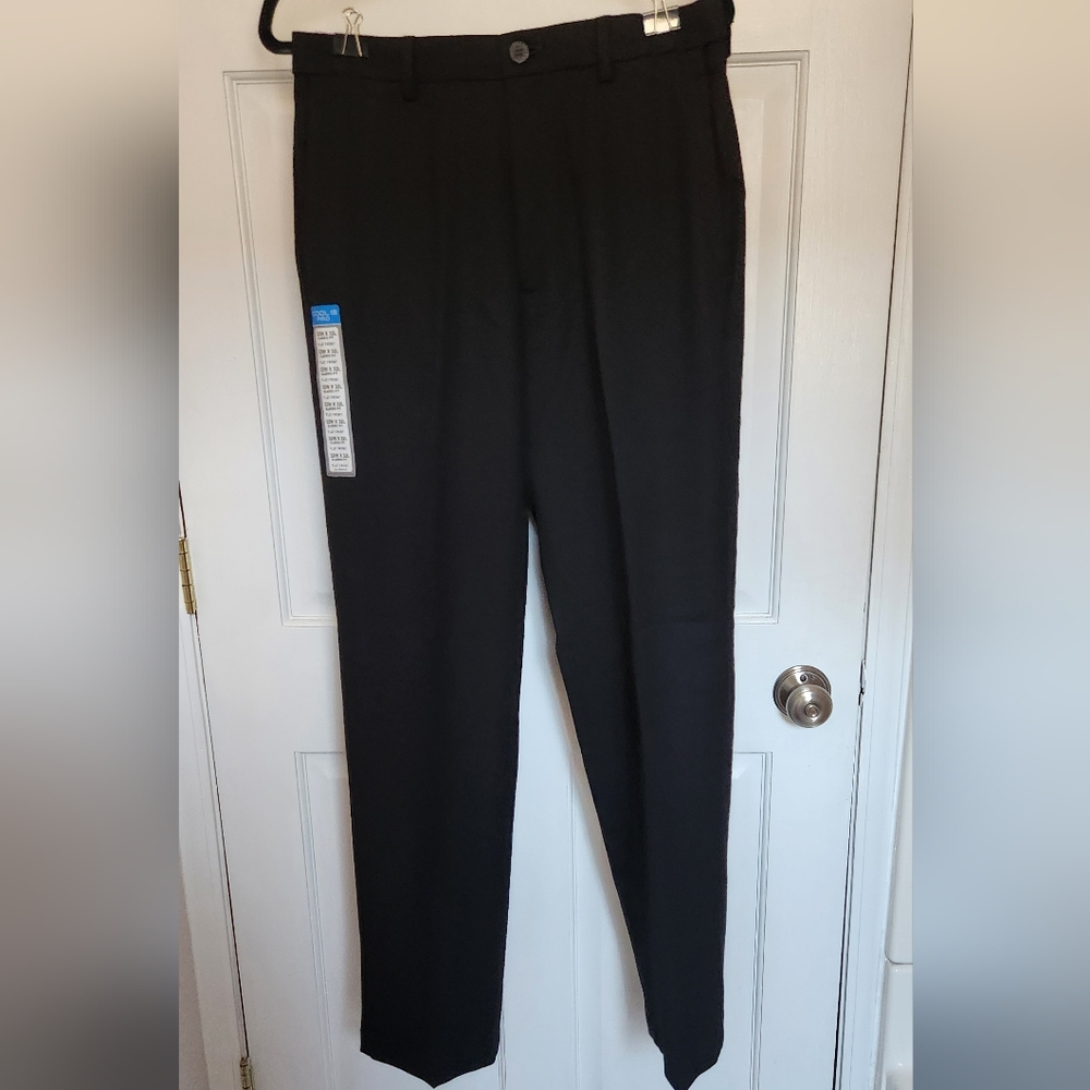 Haggar Black Dress Pants Elegant and Versatile